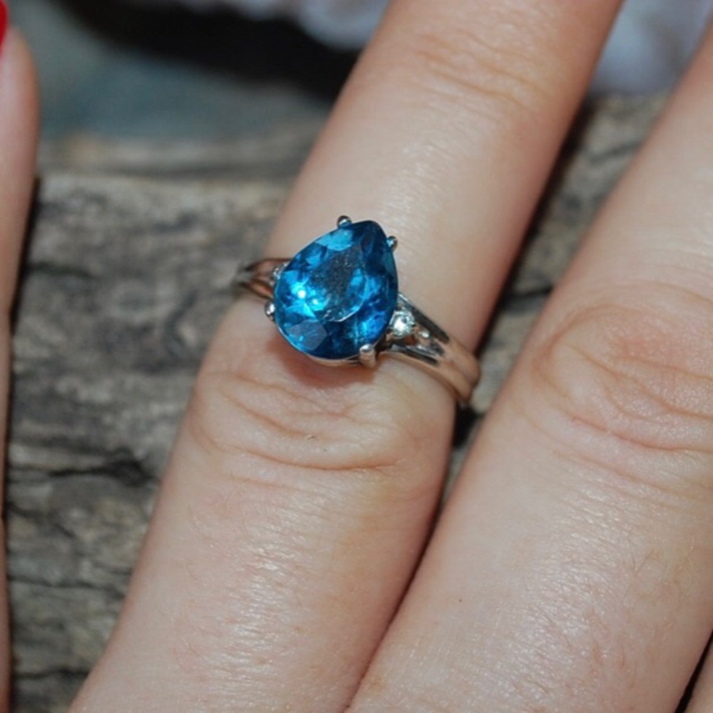 Topaz ring